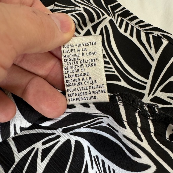 Allison Daley Black + White Abstract Leaf Short‎ Sleeve Button Up Blouse Size 14 - Picture 6 of 10